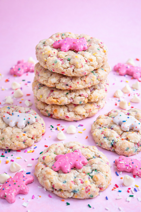 Circus Animal Cookie baked fresh with sprinkles and frosted animal topper – Cookiez by Sara, Foster City CA